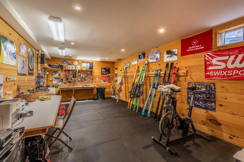 3 Linscott Road Winhall VT 05340