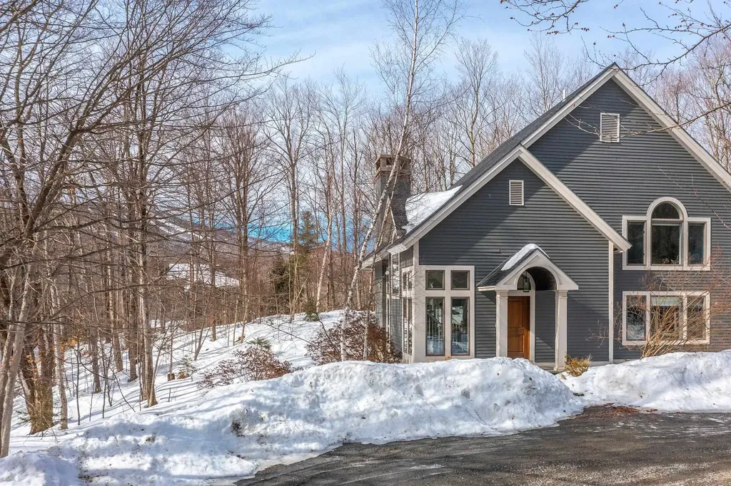 3 Linscott Road Winhall VT 05340