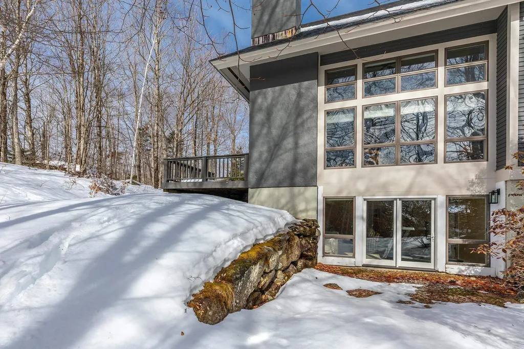 3 Linscott Road Winhall VT 05340