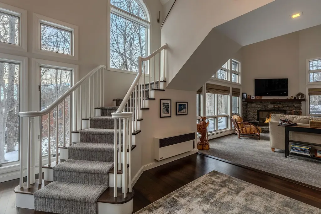 3 Linscott Road Winhall VT 05340