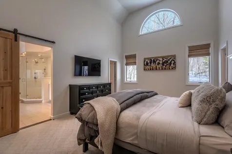 3 Linscott Road Winhall VT 05340
