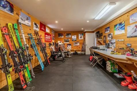 3 Linscott Road Winhall VT 05340