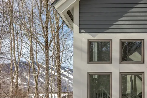 3 Linscott Road Winhall VT 05340