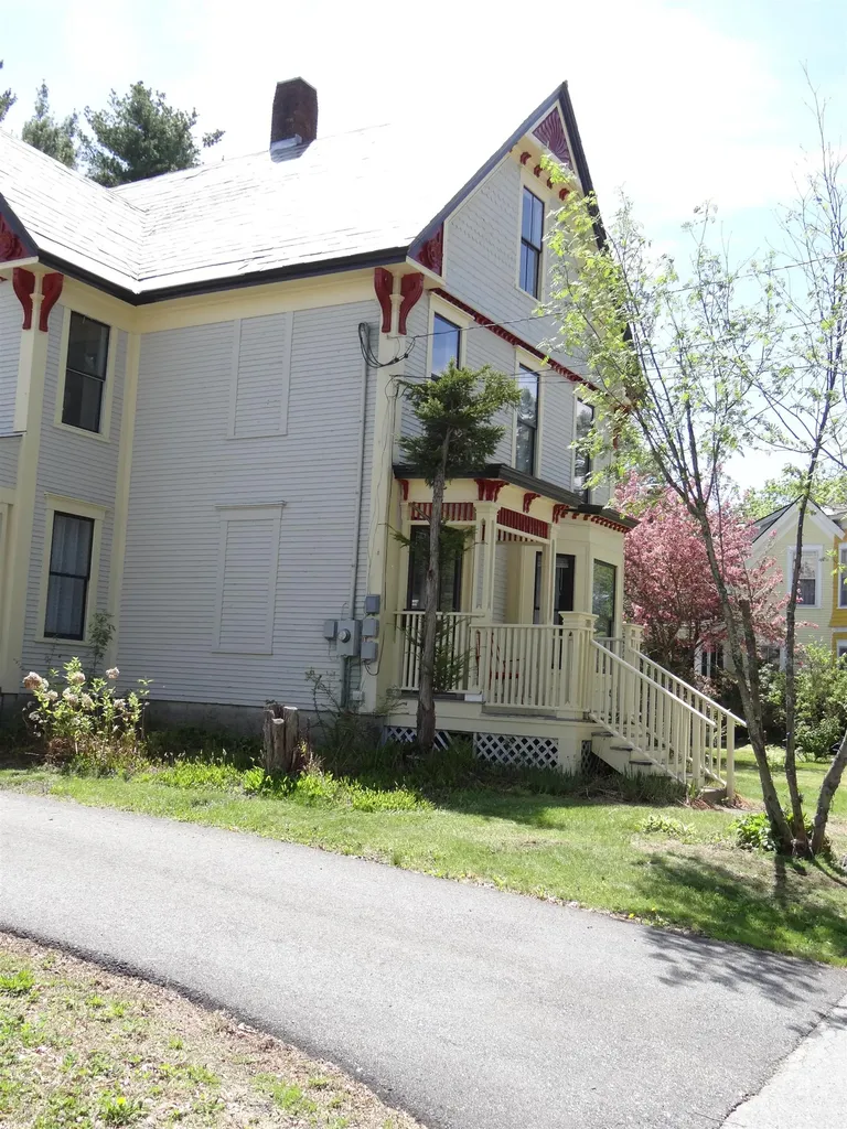 10 Abbott Street Lebanon NH 03766