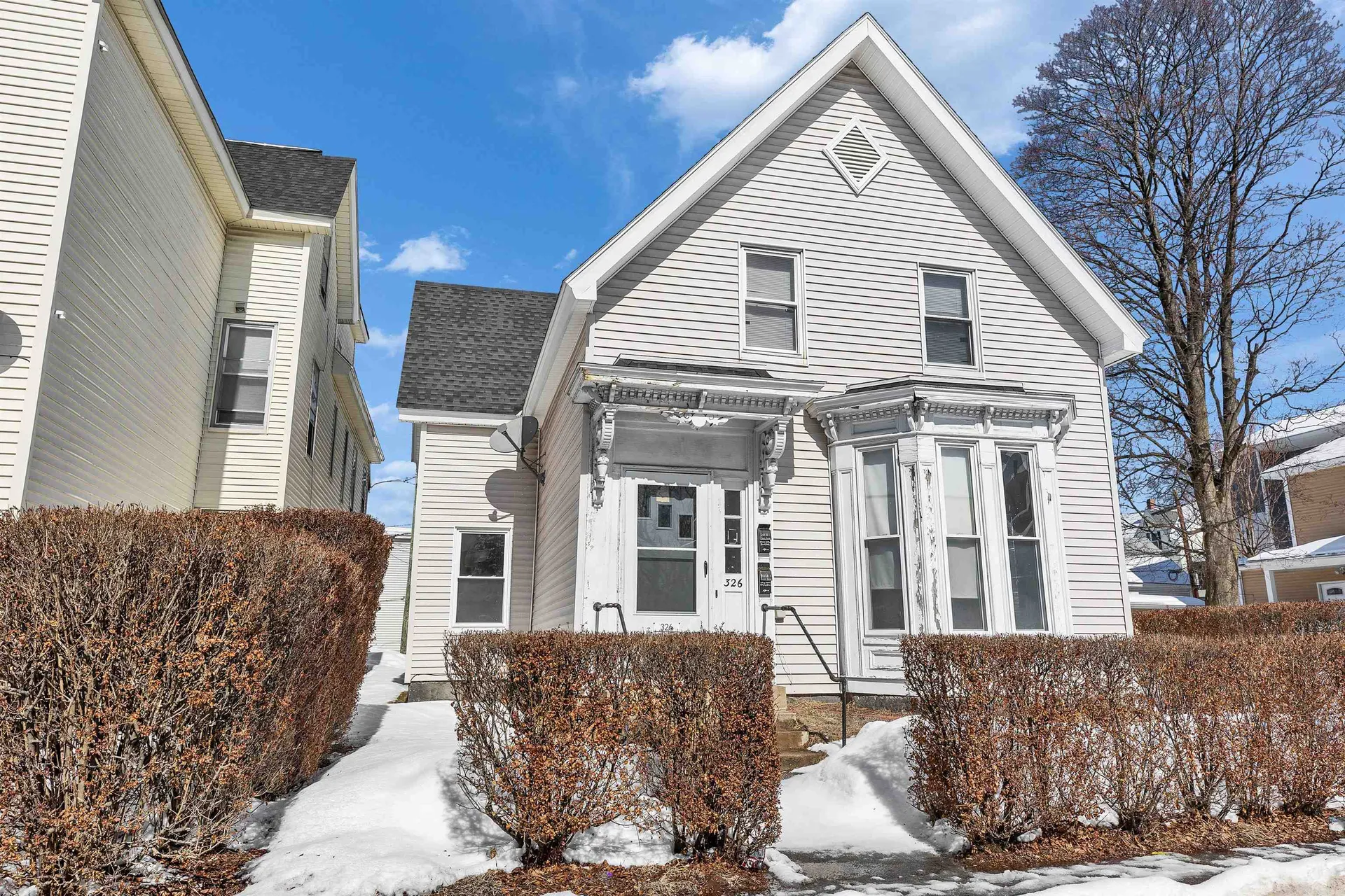 326 Lake Avenue Manchester NH 03103