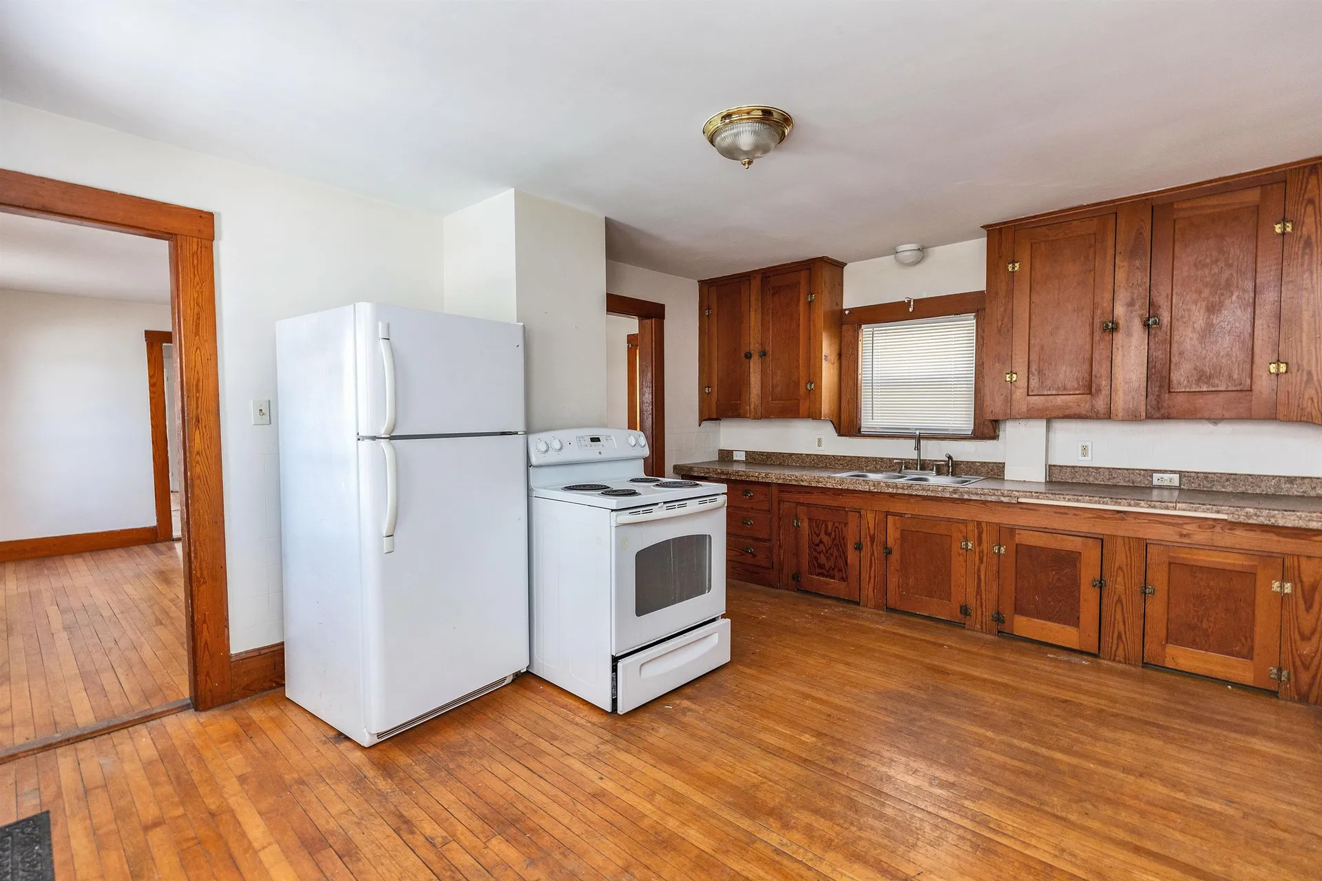 326 Lake Avenue Manchester NH 03103