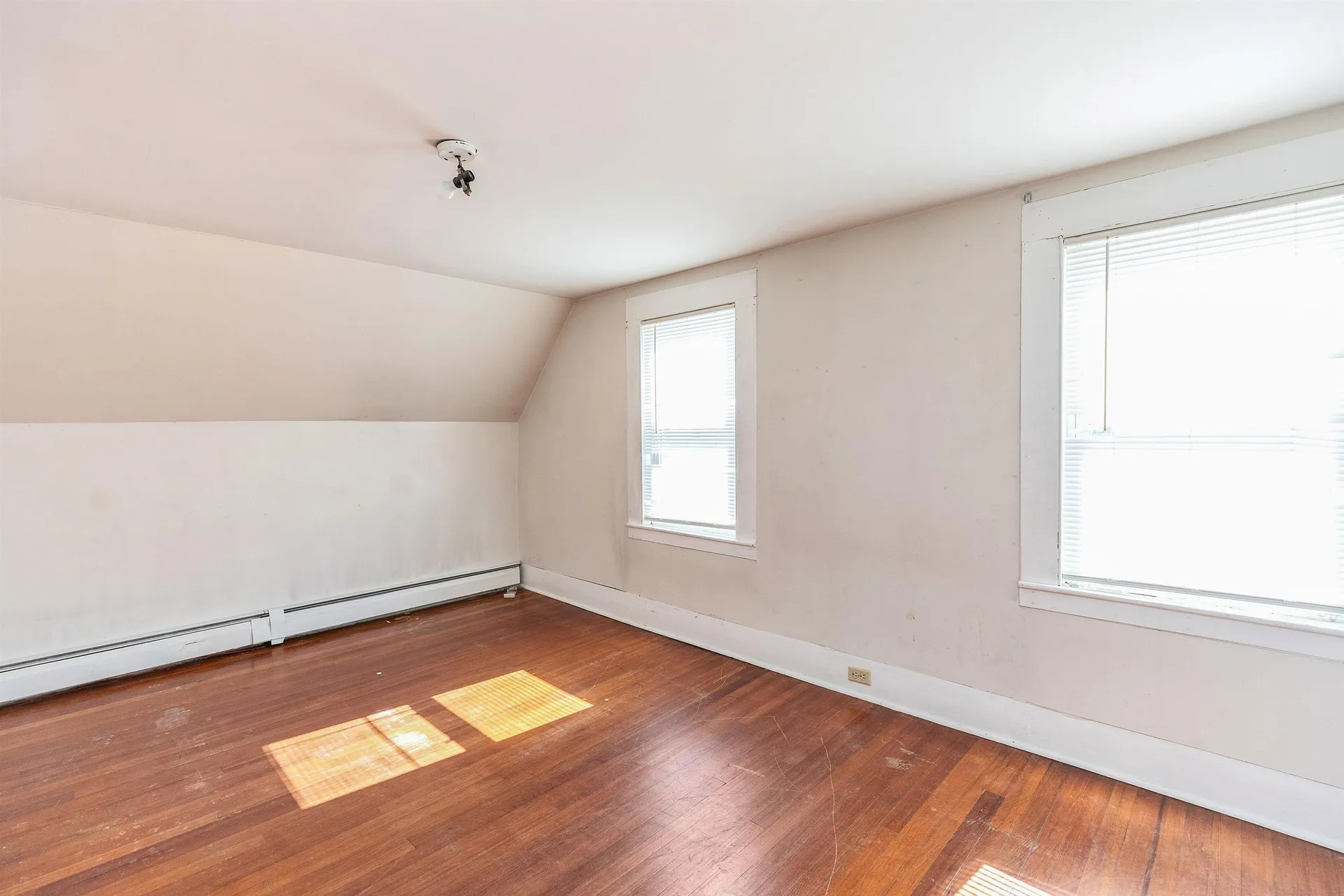 326 Lake Avenue Manchester NH 03103