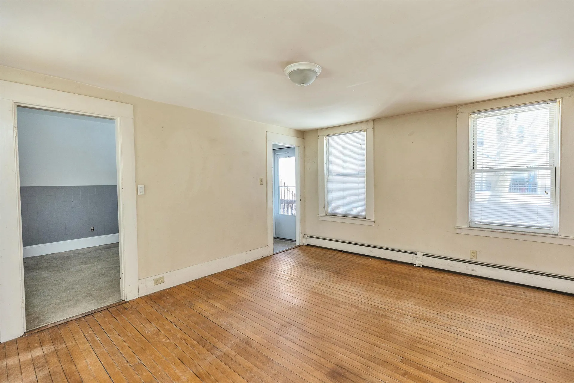 326 Lake Avenue Manchester NH 03103