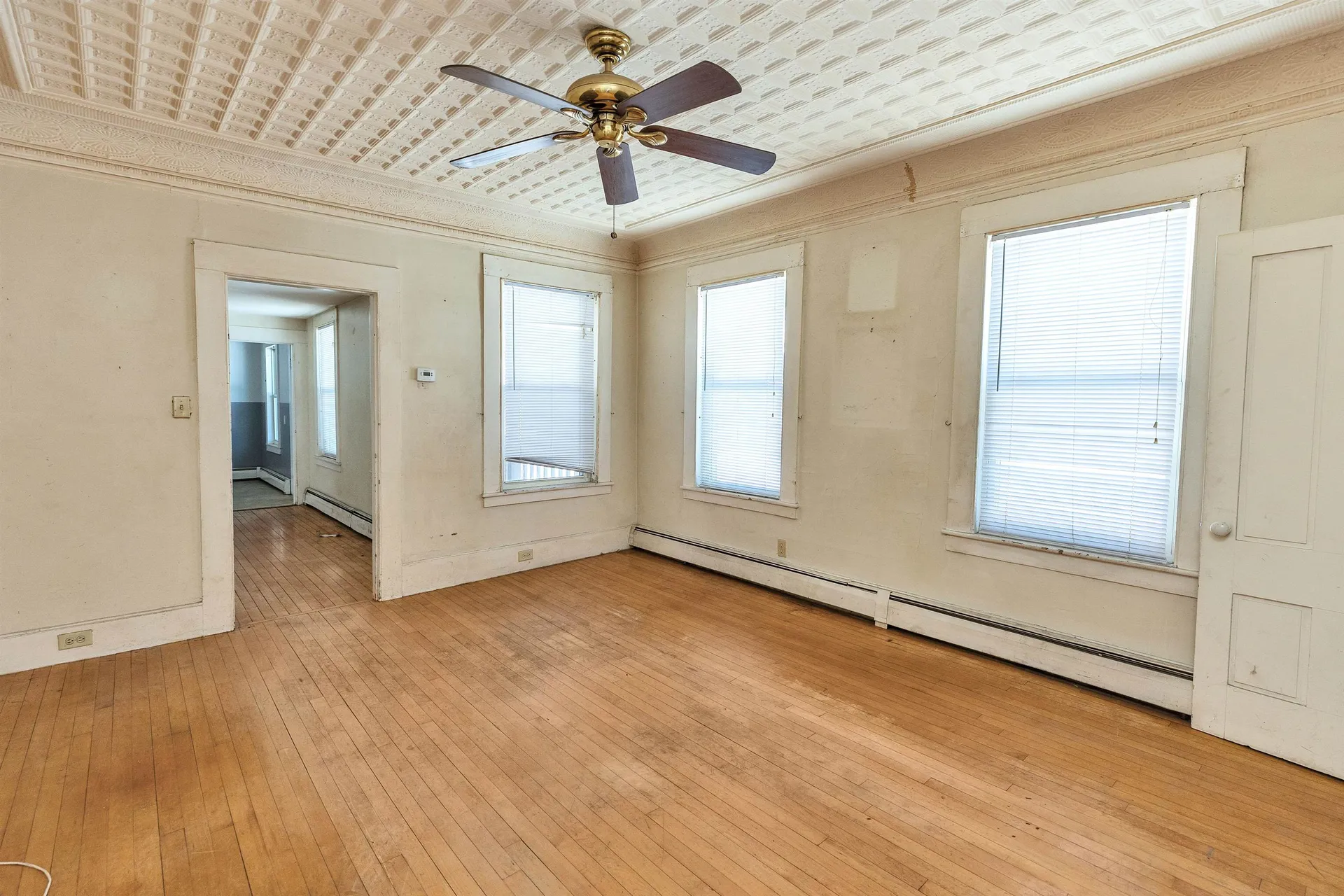 326 Lake Avenue Manchester NH 03103