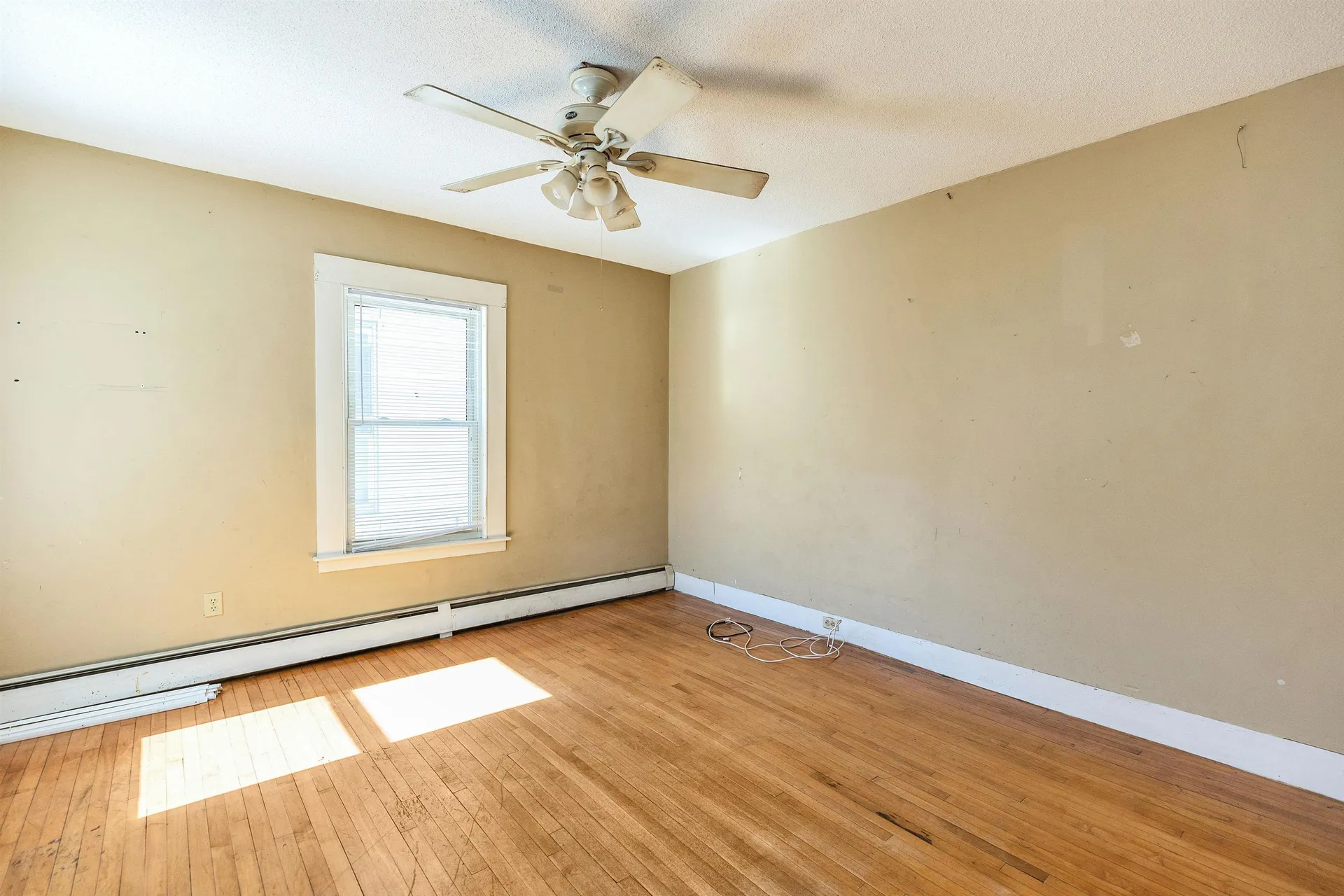 326 Lake Avenue Manchester NH 03103