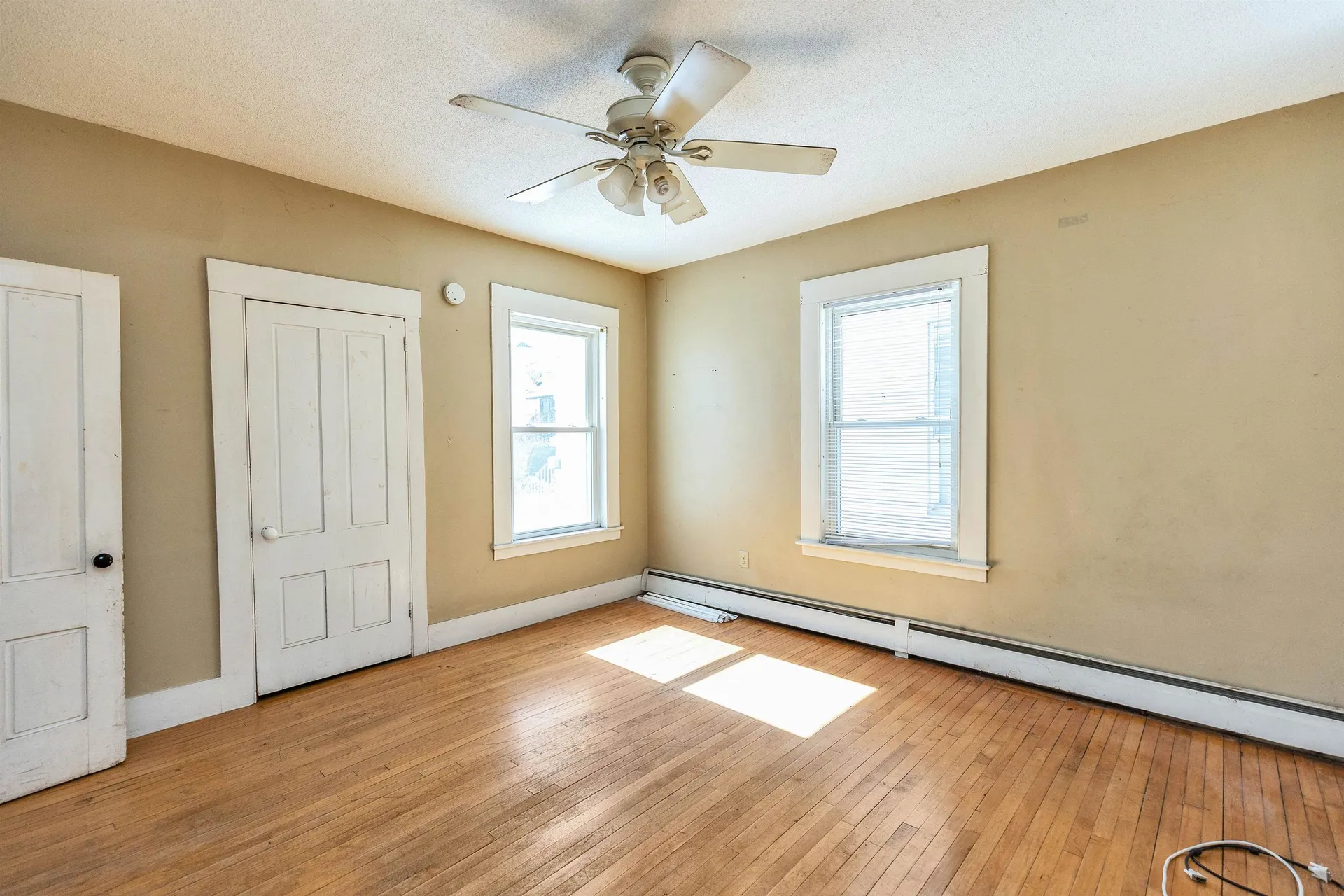 326 Lake Avenue Manchester NH 03103