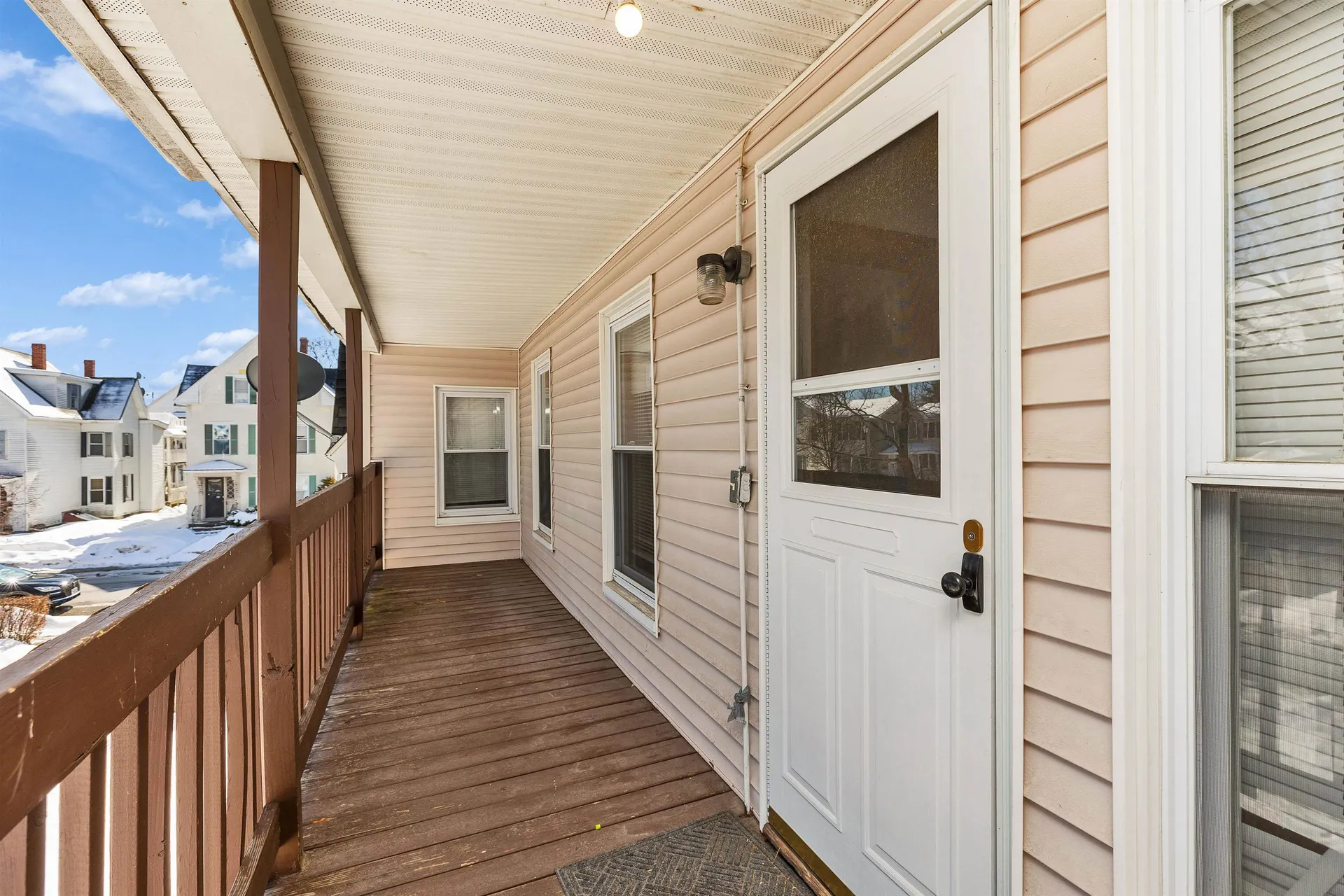 326 Lake Avenue Manchester NH 03103