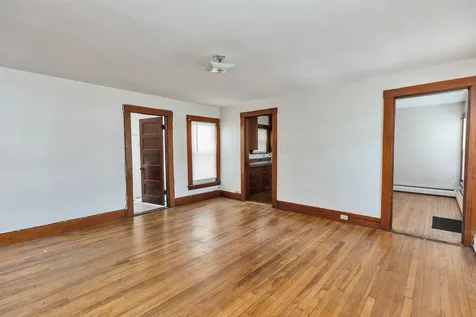 326 Lake Avenue Manchester NH 03103