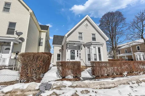326 Lake Avenue Manchester NH 03103