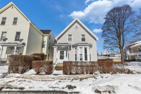 326 Lake Avenue Manchester NH 03103