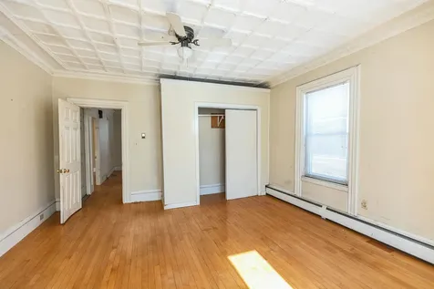 326 Lake Avenue Manchester NH 03103