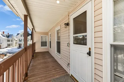 326 Lake Avenue Manchester NH 03103