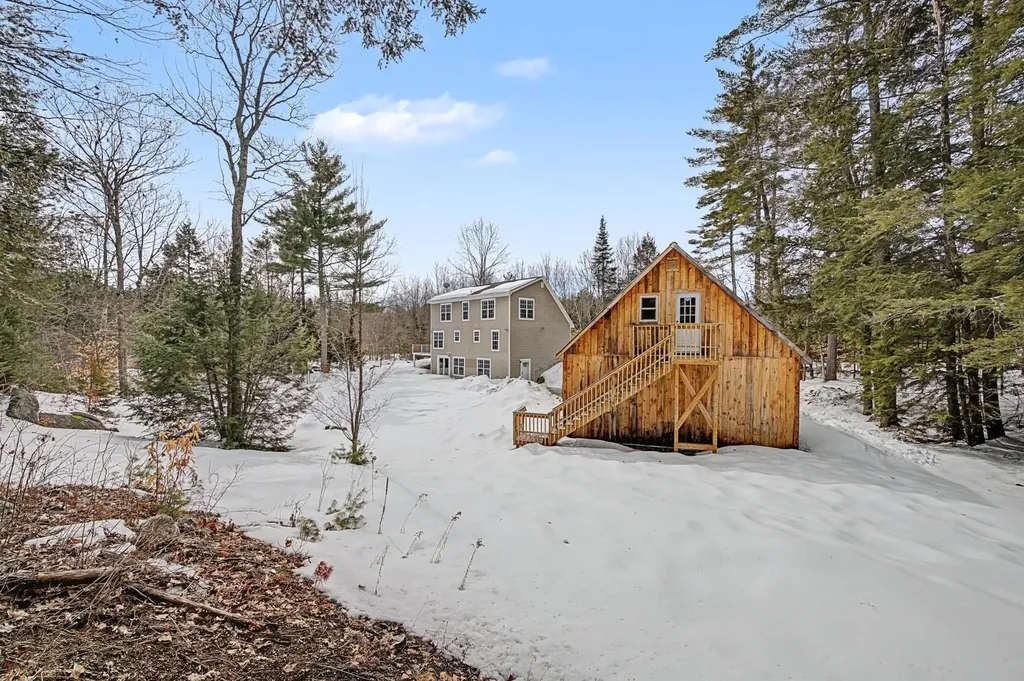 136 Stone Bridge Road Wilmot NH 03287
