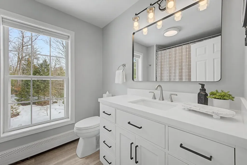 136 Stone Bridge Road Wilmot NH 03287