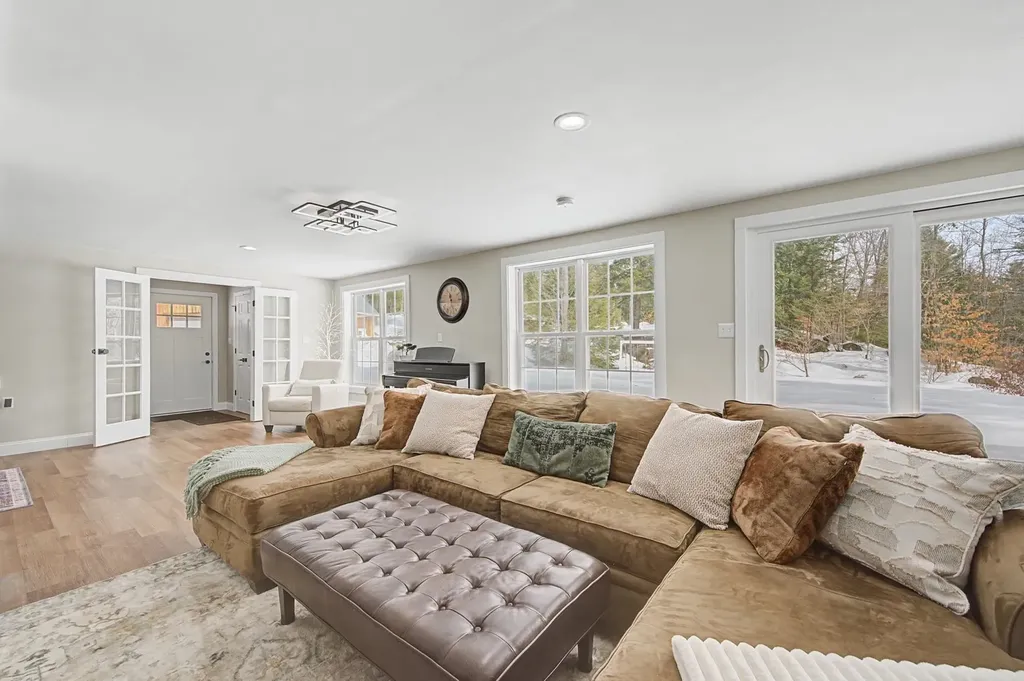 136 Stone Bridge Road Wilmot NH 03287