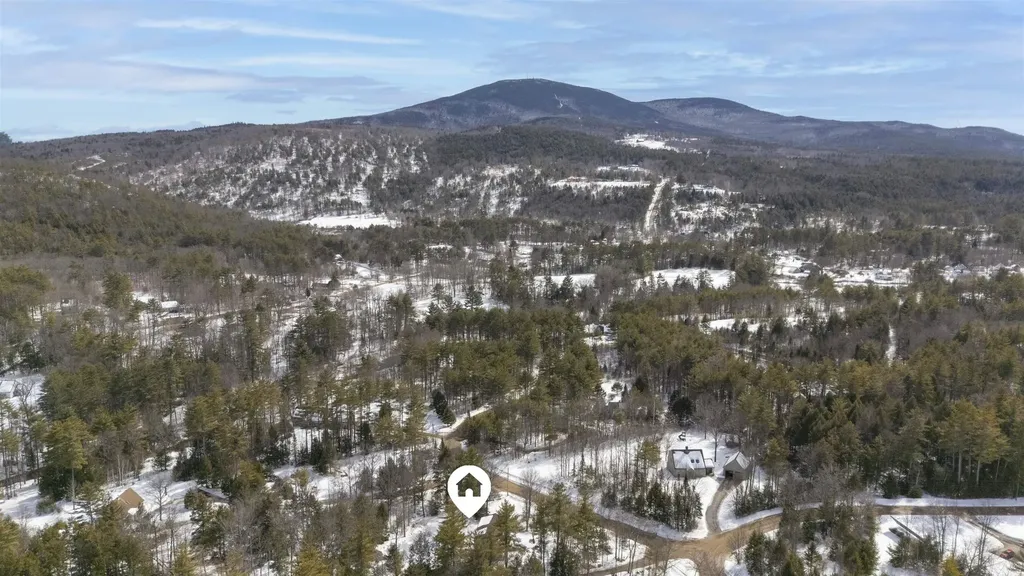 136 Stone Bridge Road Wilmot NH 03287