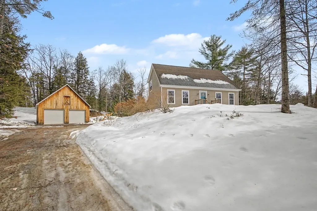 136 Stone Bridge Road Wilmot NH 03287