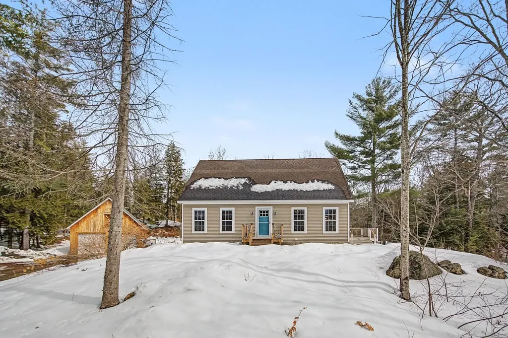 136 Stone Bridge Road Wilmot NH 03287