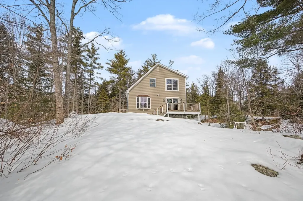 136 Stone Bridge Road Wilmot NH 03287