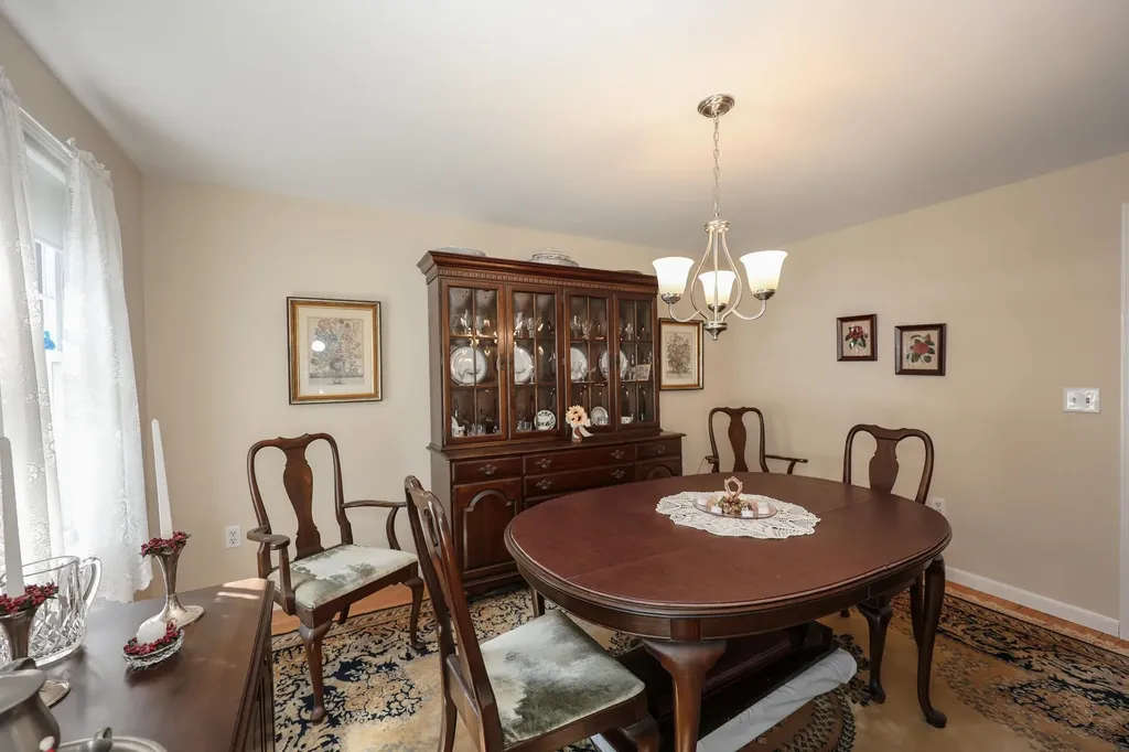 21 Todd Road Nashua NH 03064