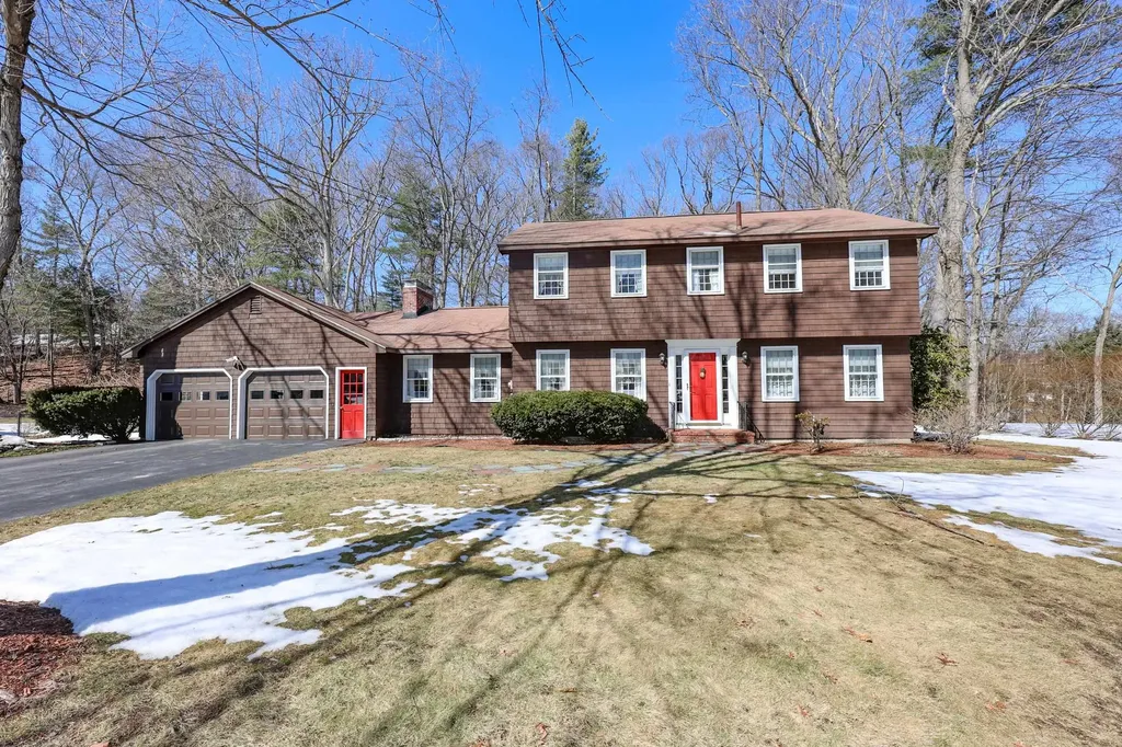 21 Todd Road Nashua NH 03064