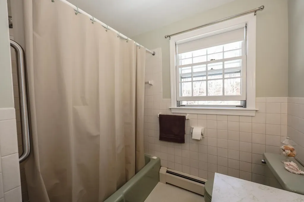 21 Todd Road Nashua NH 03064