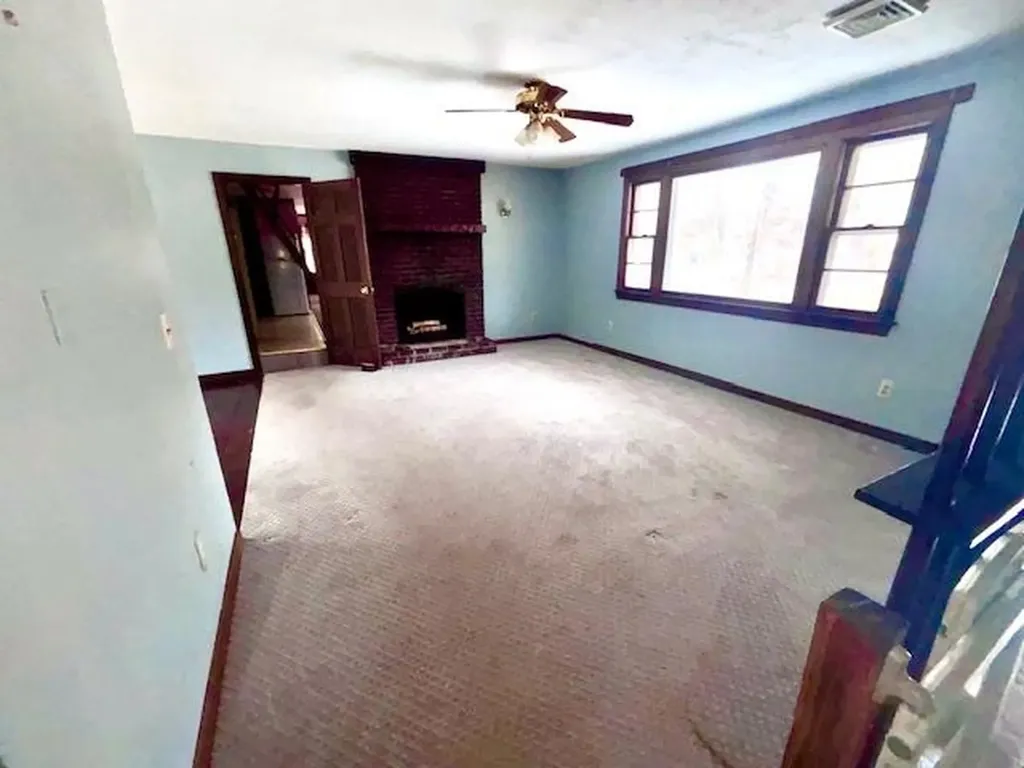 90 N Lowell Road Windham NH 03087