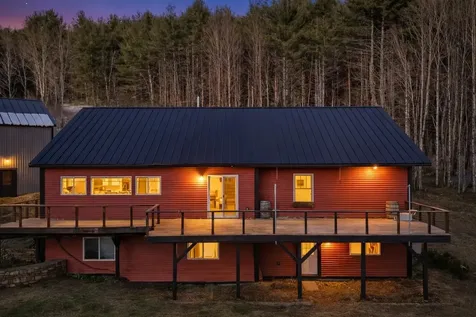 15 Churchill Way Lebanon NH 03766