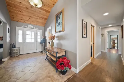15 Churchill Way Lebanon NH 03766