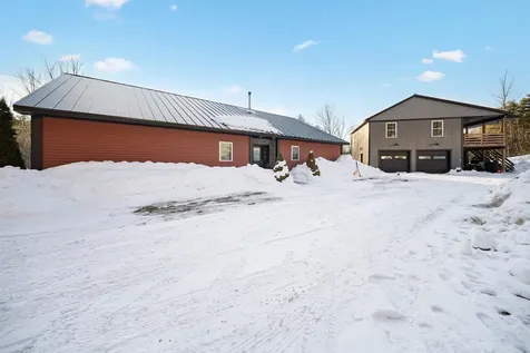 15 Churchill Way Lebanon NH 03766