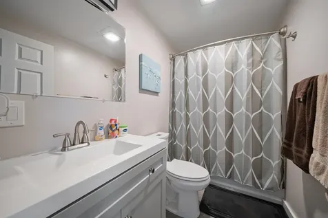 15 Churchill Way Lebanon NH 03766