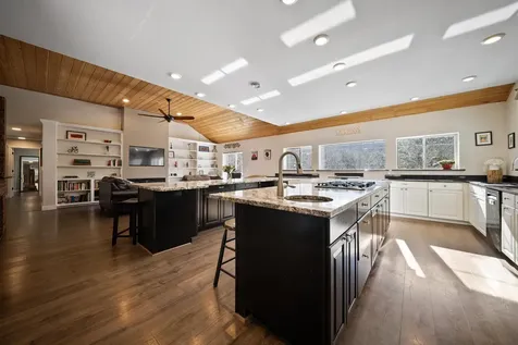 15 Churchill Way Lebanon NH 03766