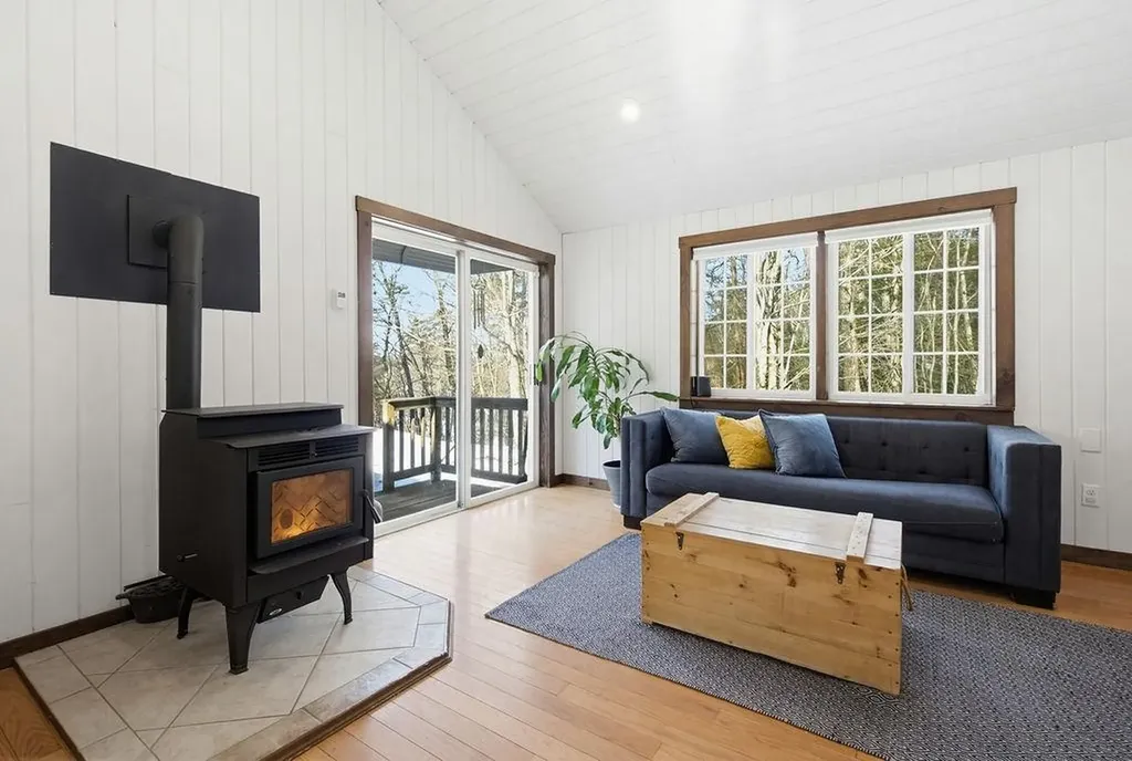 246 Cooper Hill Road Nottingham NH 03290