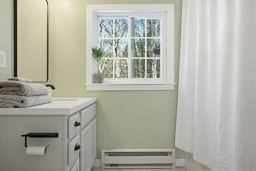 246 Cooper Hill Road Nottingham NH 03290