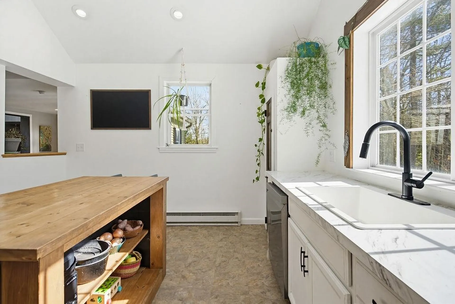 246 Cooper Hill Road Nottingham NH 03290