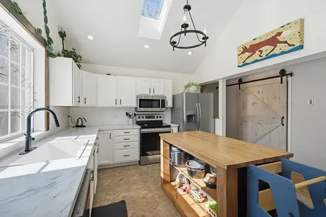 246 Cooper Hill Road Nottingham NH 03290