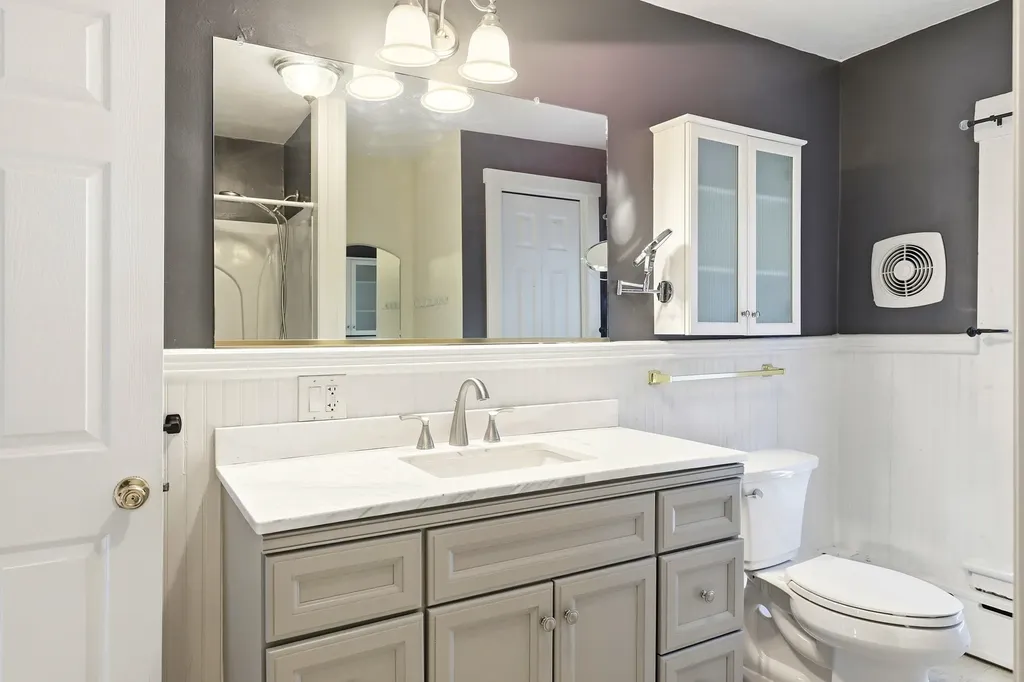 29 Elkins Street Franklin NH 03235