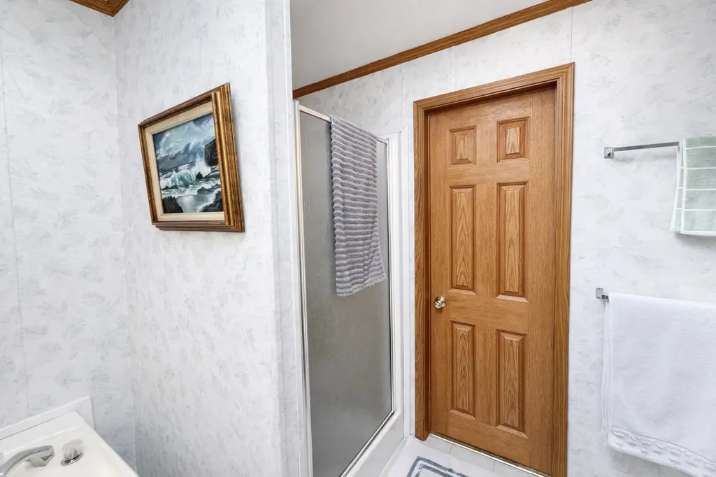 70 Bluebird Lane Lyndon VT 05851