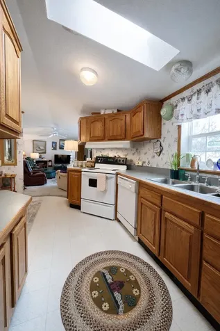 70 Bluebird Lane Lyndon VT 05851