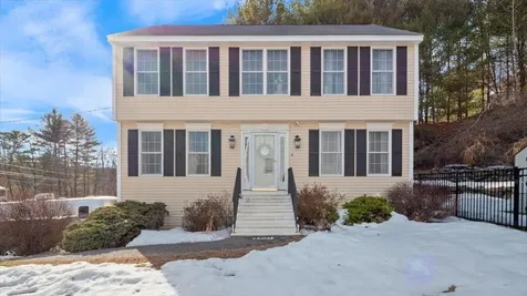 6 Bear Path Lane Hudson NH 03051