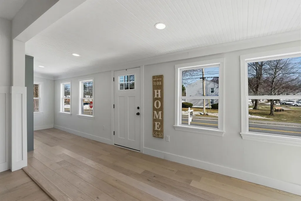 47 Millville Street Salem NH 03079