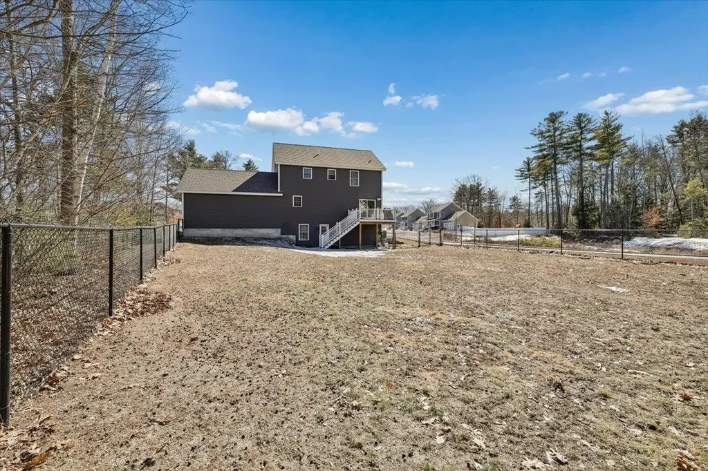 2 Sonoma Lane Concord NH 03303