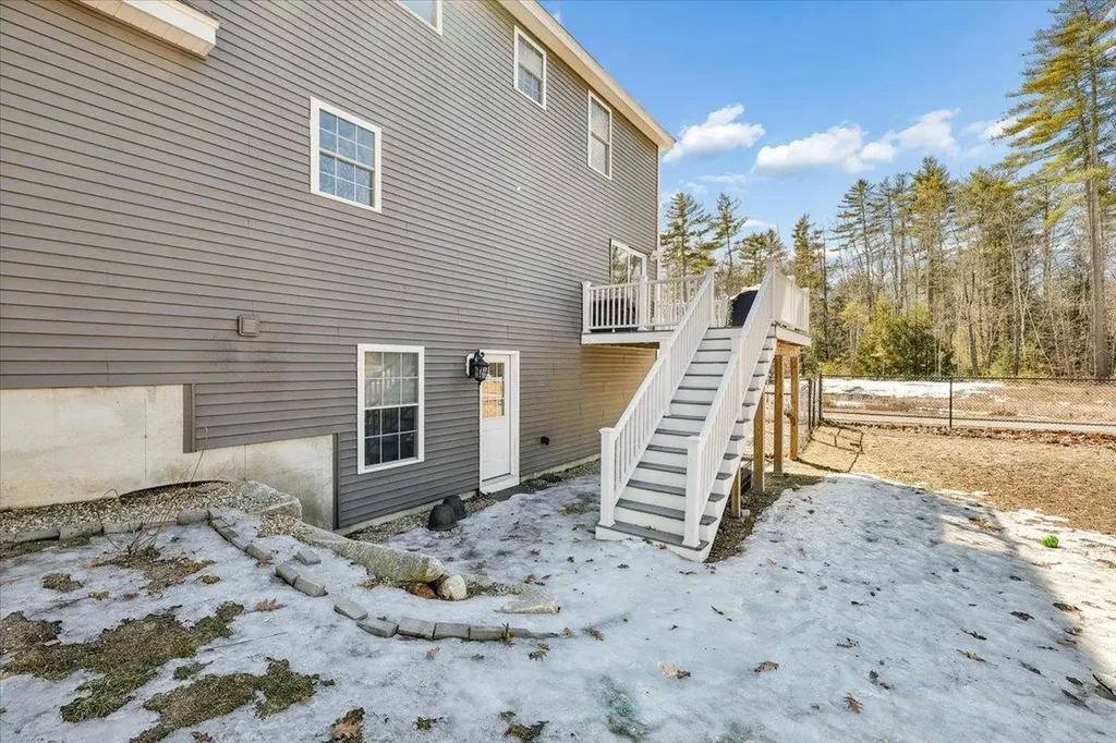 2 Sonoma Lane Concord NH 03303