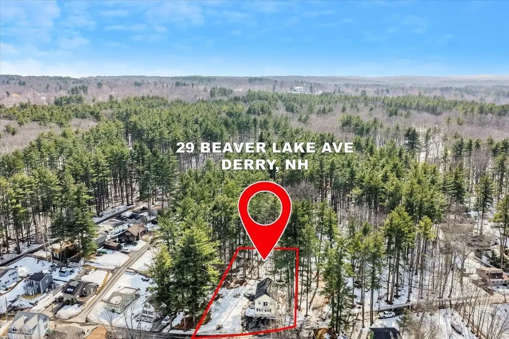 29 Beaver Lake Avenue Derry NH 03038