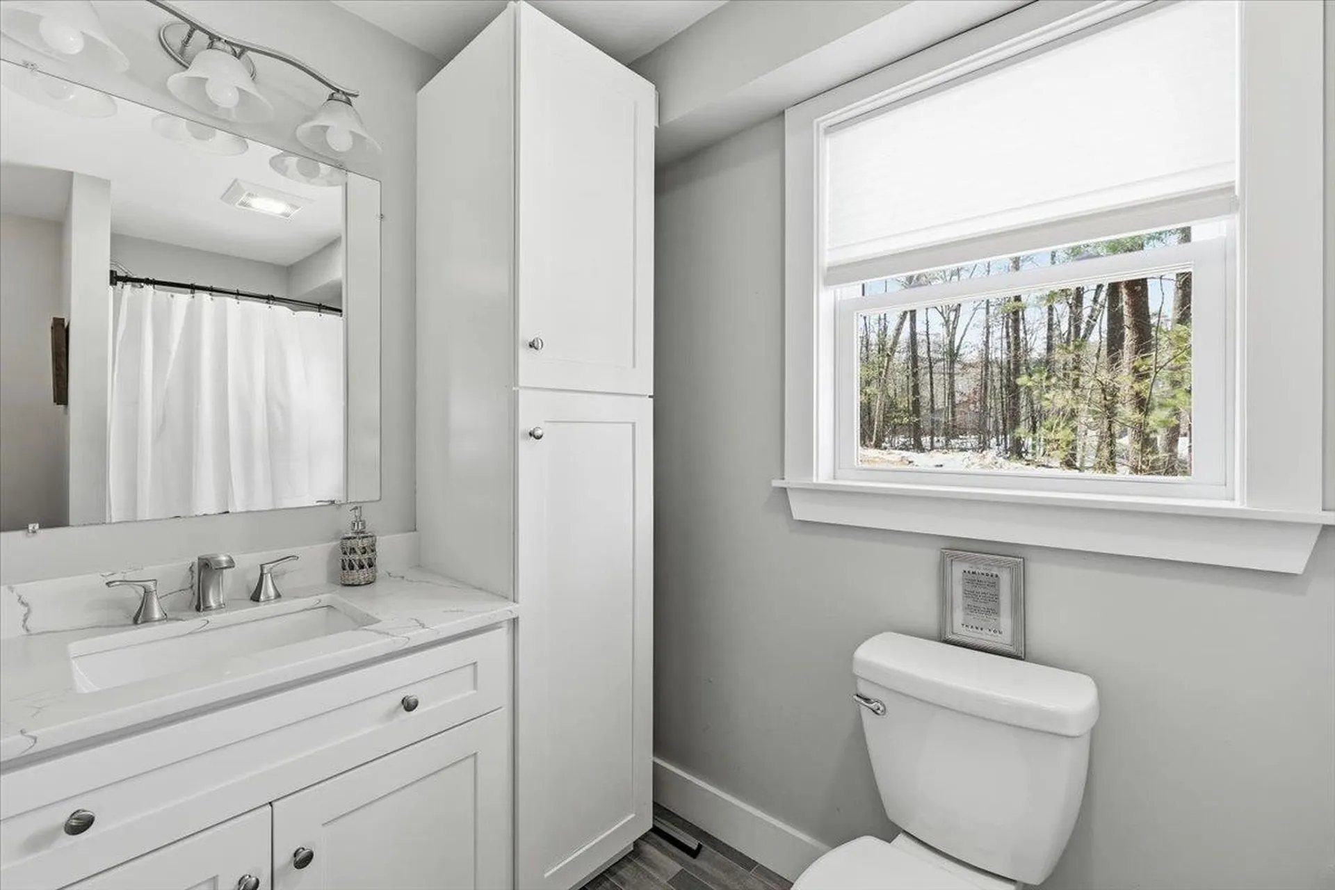 29 Beaver Lake Avenue Derry NH 03038